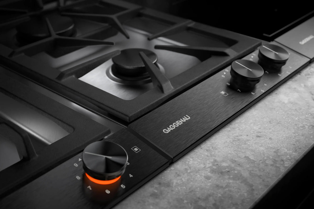 Gaggenau 200 Series Vario Single Burner Gas Cooktop VG231220 - lifestyle kitchen installation shot