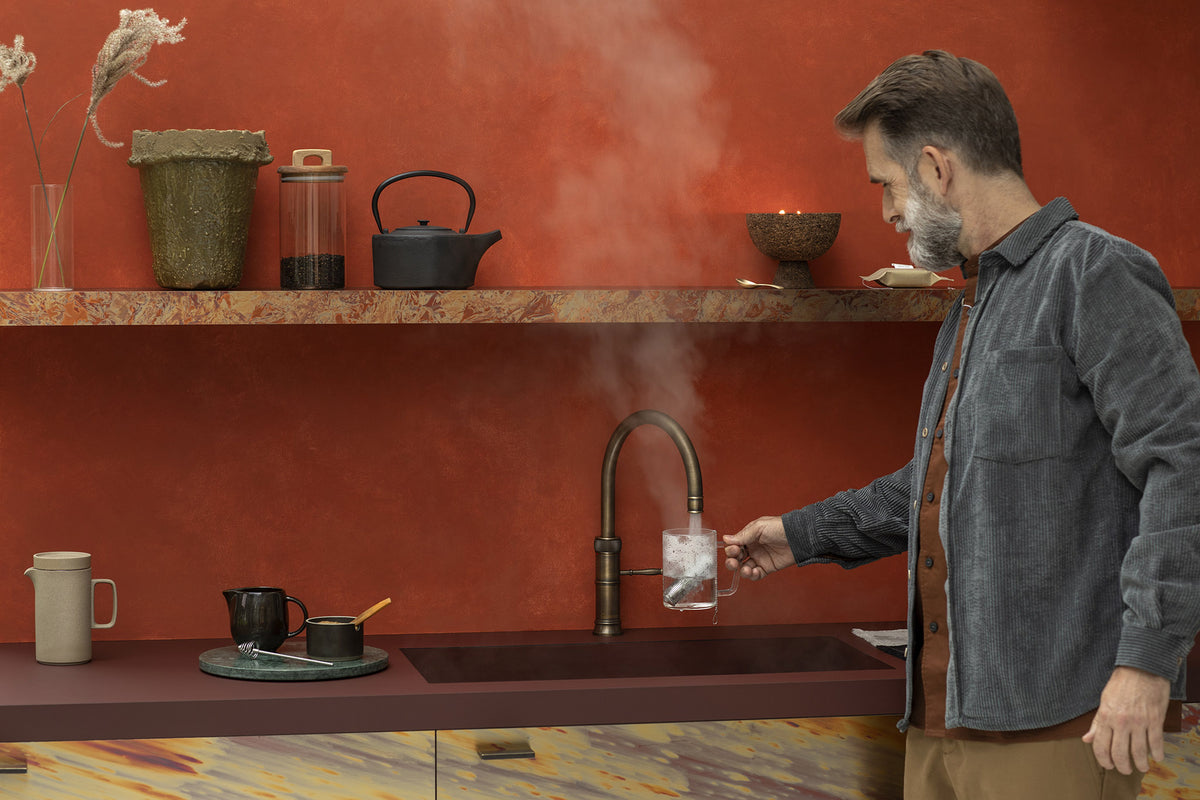 Quooker Classic Fusion round boiling water tap in patinated brass