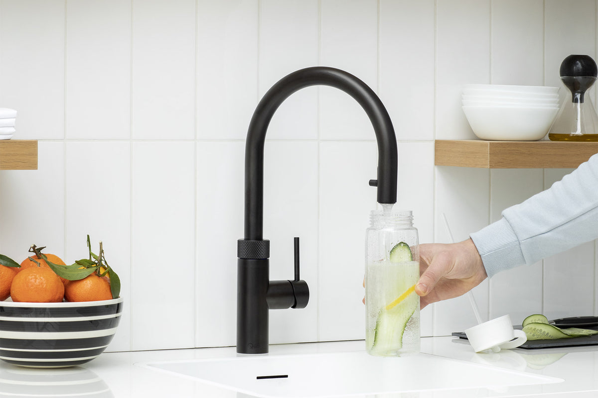 Quooker Flex round boiling water tap in black