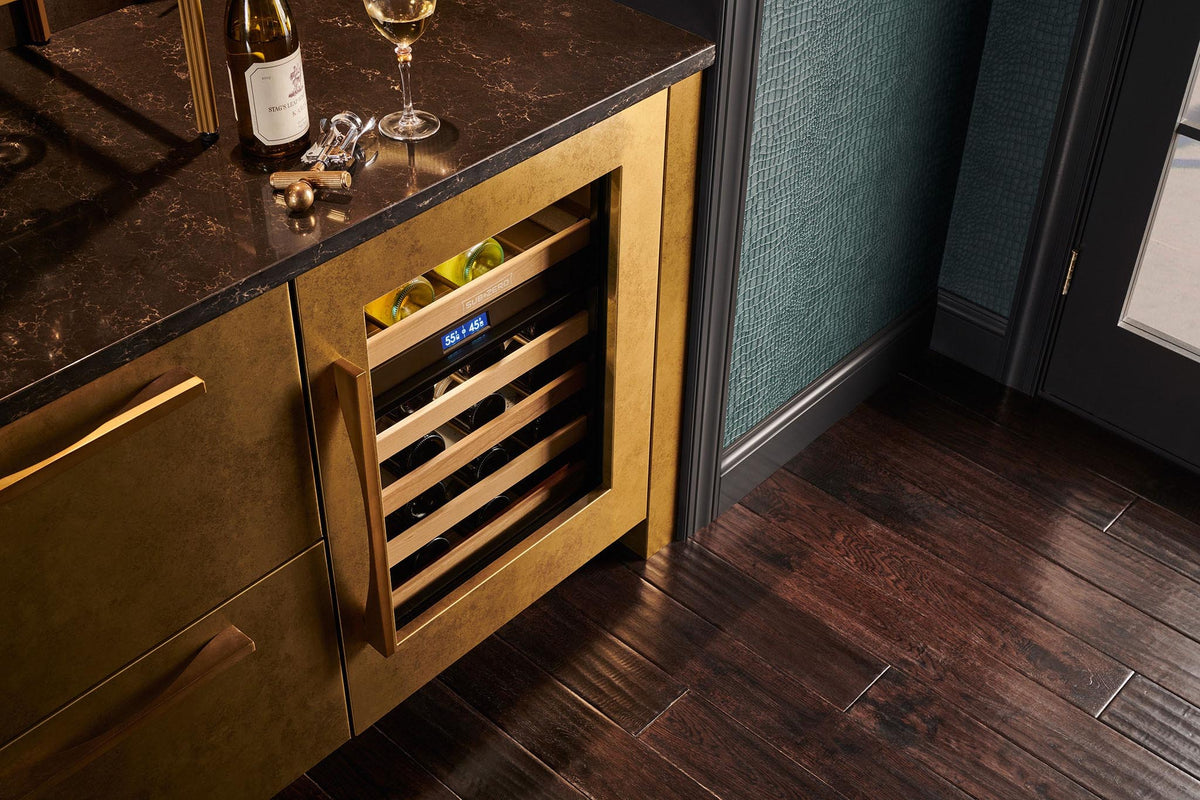 Sub-Zero 61 cm under-counter wine storage