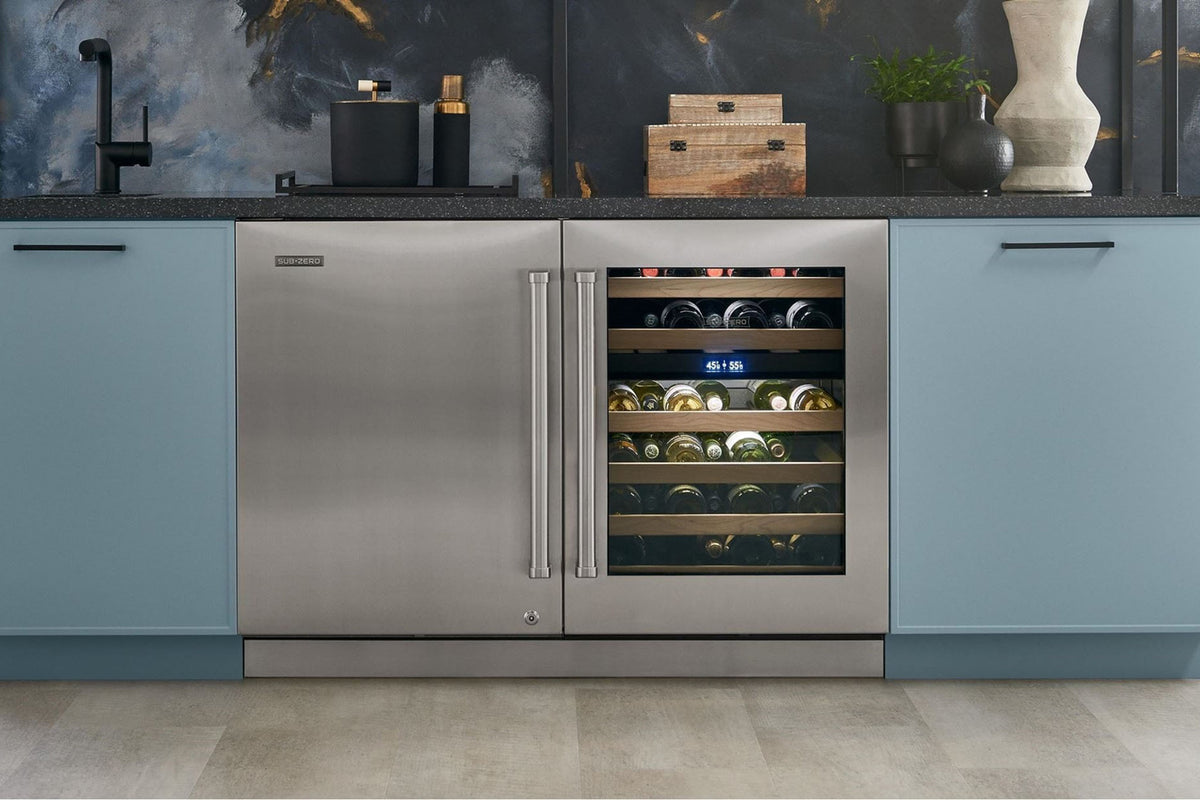 Sub-Zero 61 cm under-counter wine storage