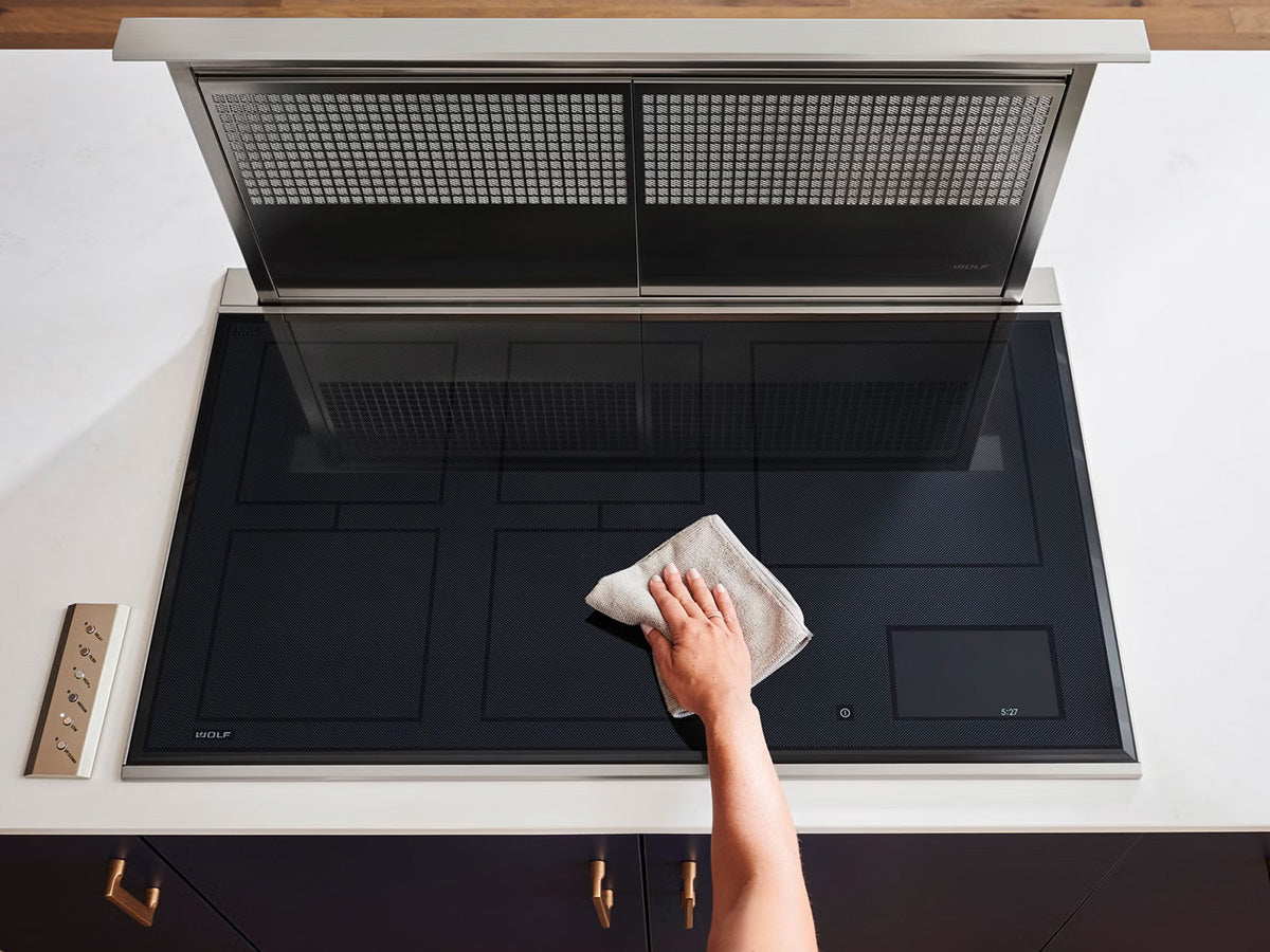 Easy clean & scratch-resistant
