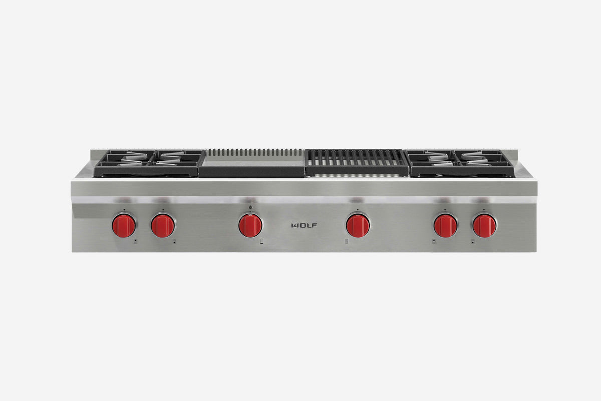 Wolf 122 cm 4 burner, teppanyaki & chargrill rangetop