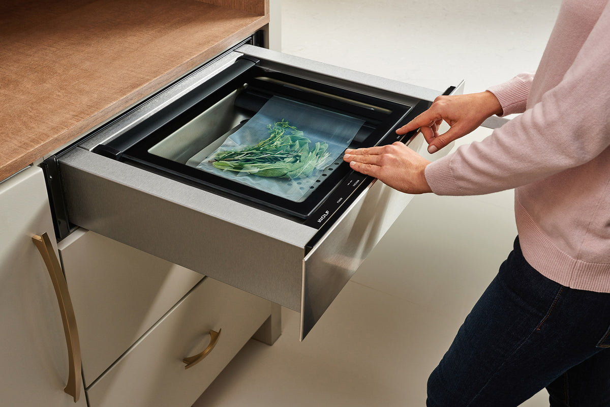 Wolf 60 cm vacuum seal drawer