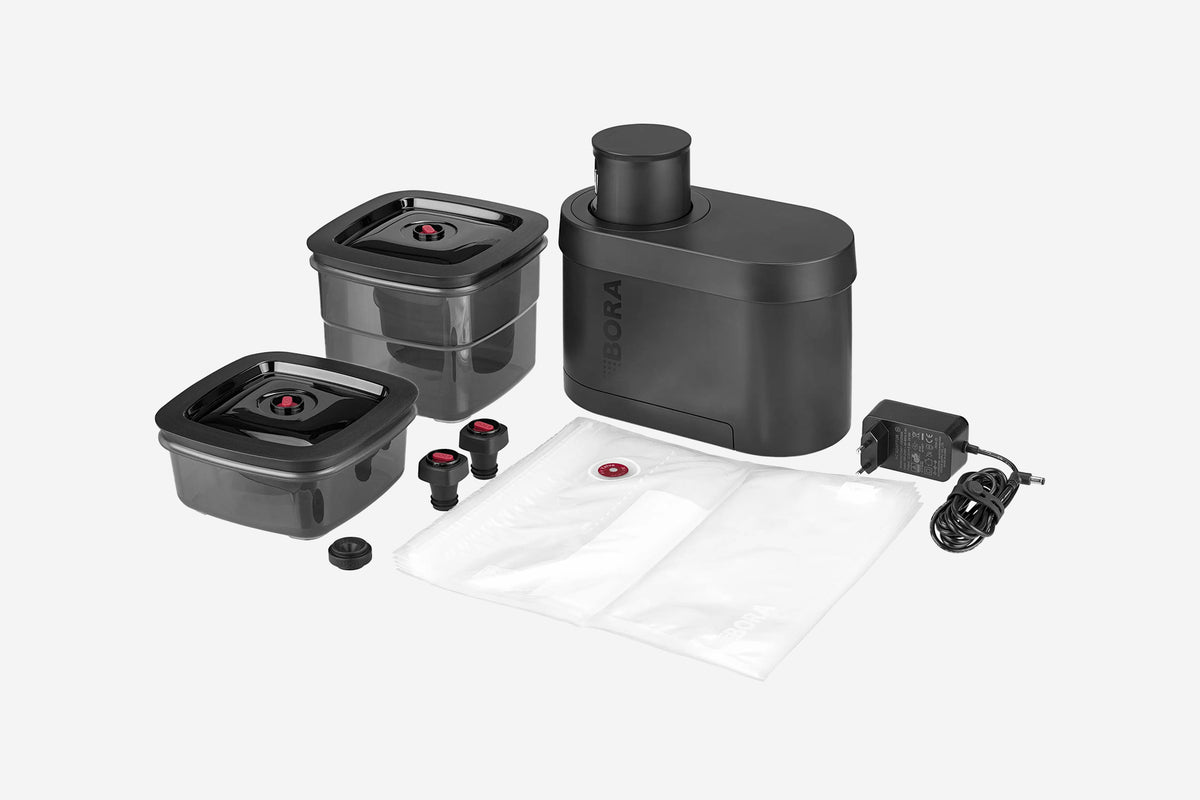 BORA QVac Move Vacuum Sealing Set All Black QVACABM - hero product shot, all-black vacuum sealer, front view