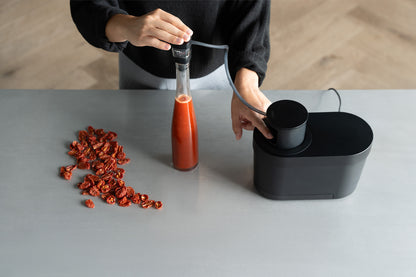 BORA QVac Move Vacuum Sealing Set All Black QVACABM - lifestyle shot showing full set components