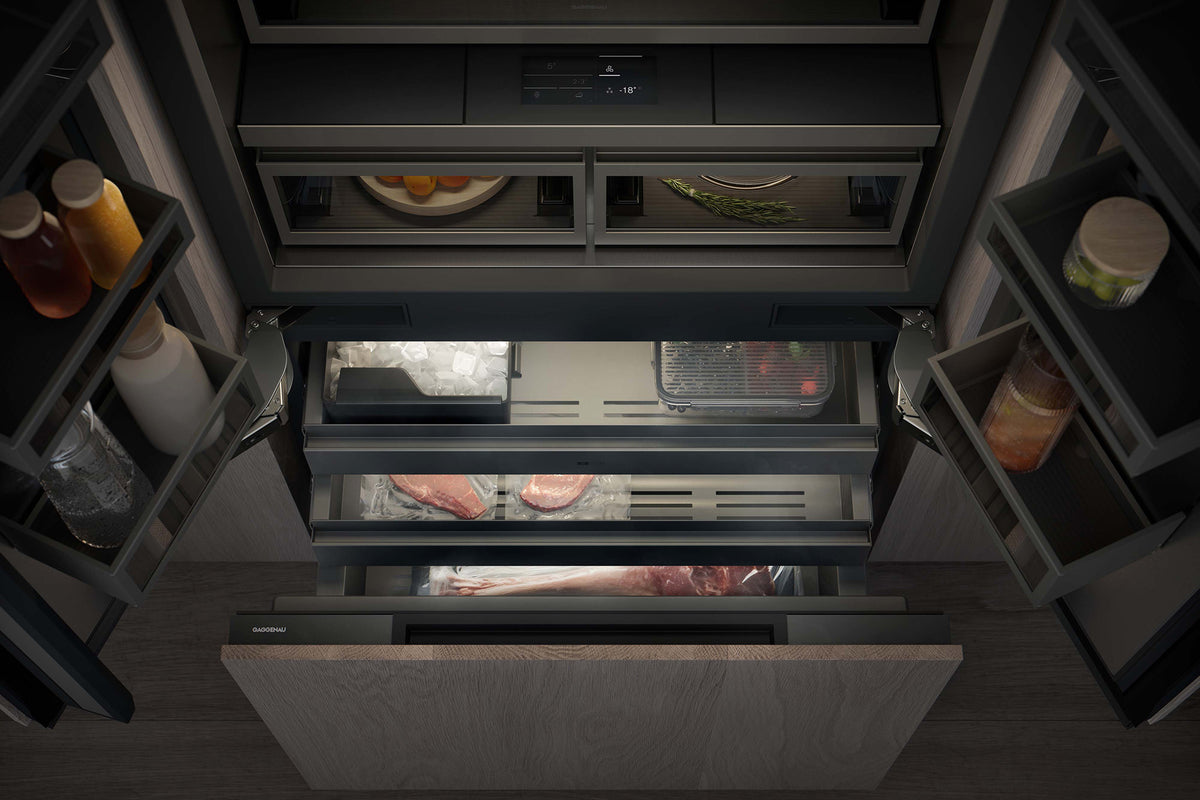 Gaggenau Expressive Series Vario Fridge-Freezer RVB497190 - lifestyle kitchen installation shot