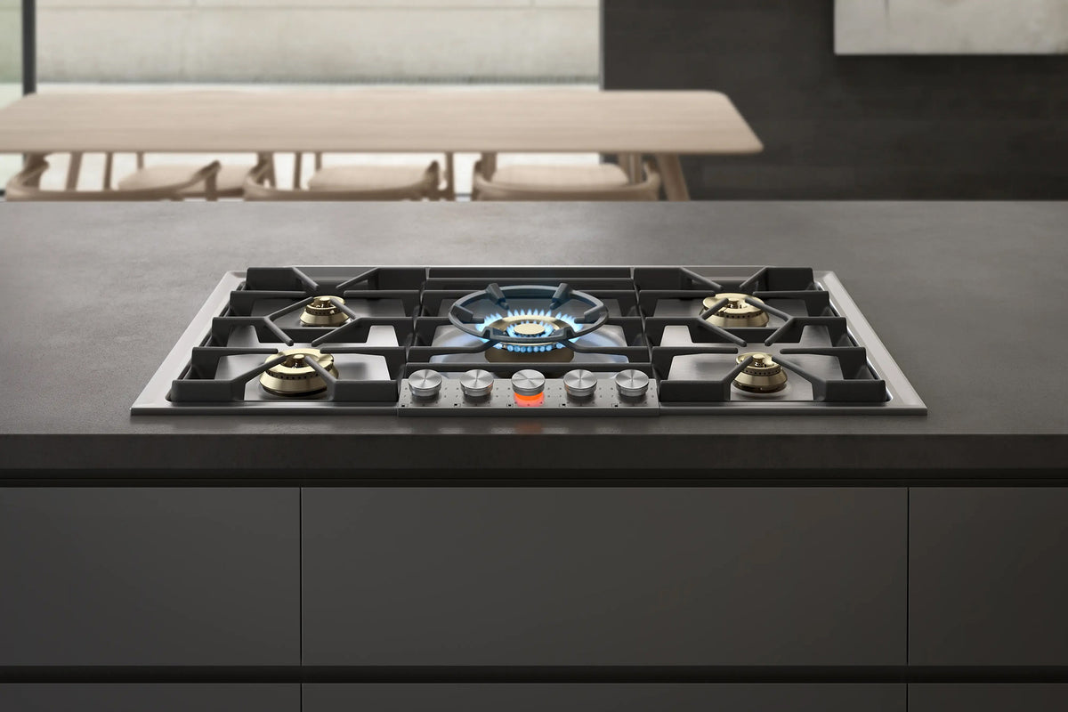 Gaggenau 200 Series 5 Burner Gas Cooktop VG295250 - angled view showing 5 burner layout and cast grates