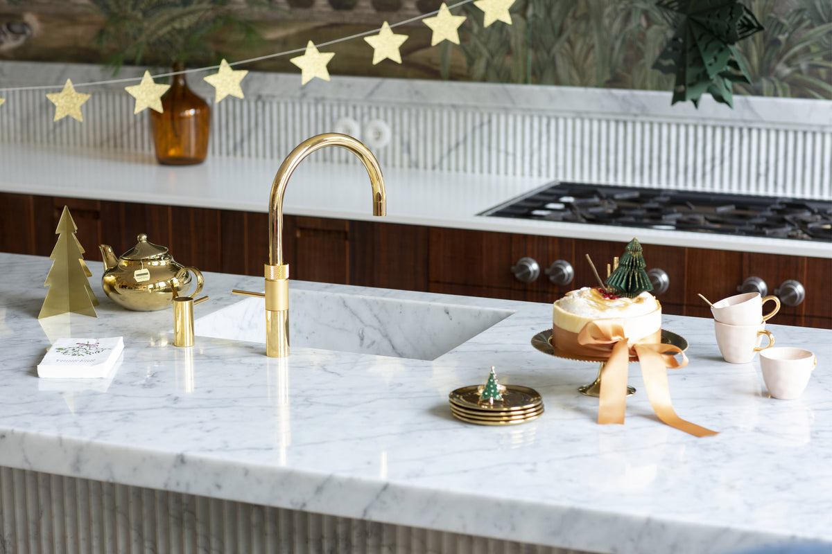 Quooker Fusion round boiling water tap in gold