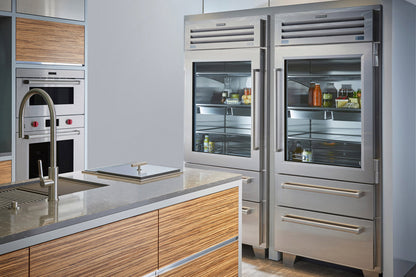 Sub-Zero Professional 91 cm fridge-freezer with glass door