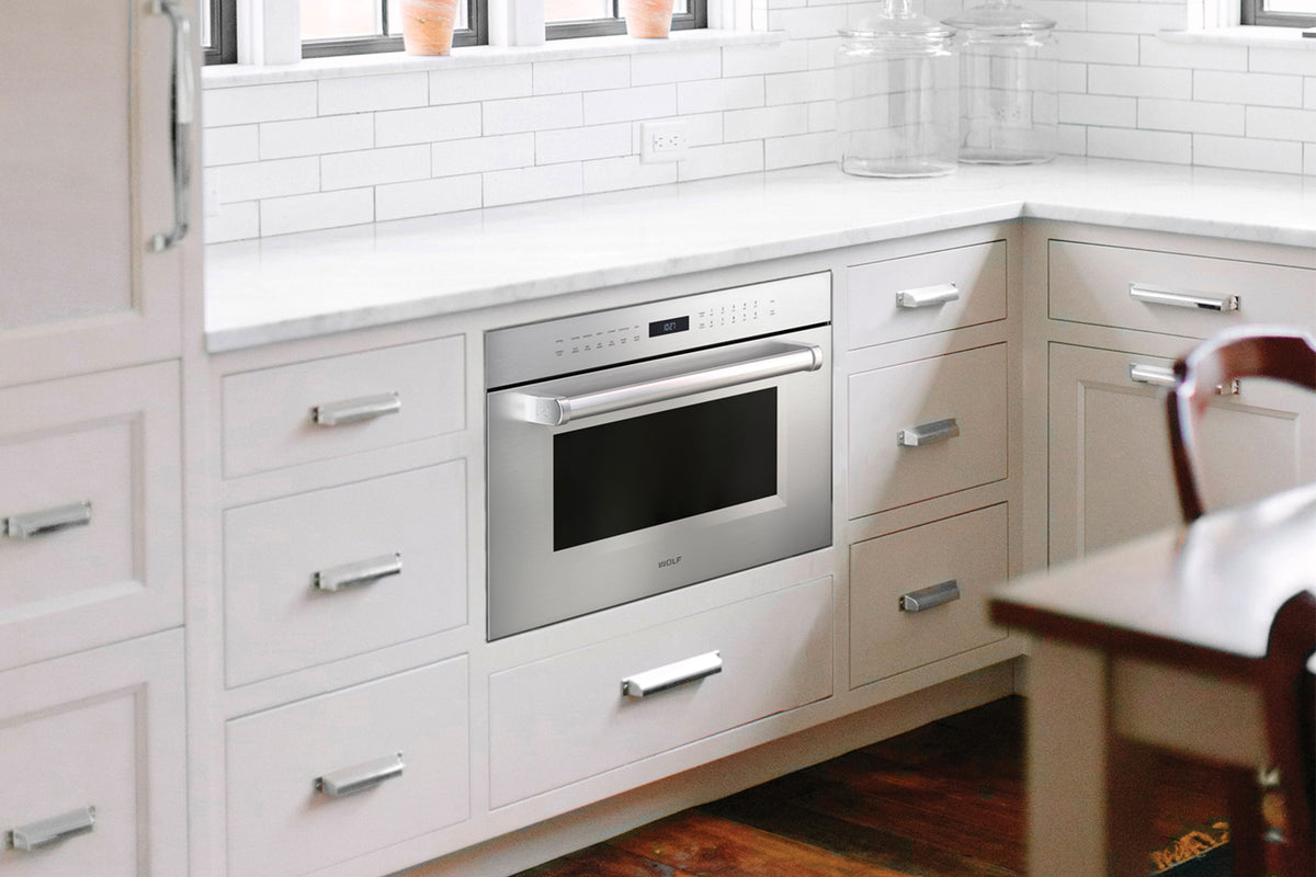Wolf M Series Professional 76 cm combi-microwave oven