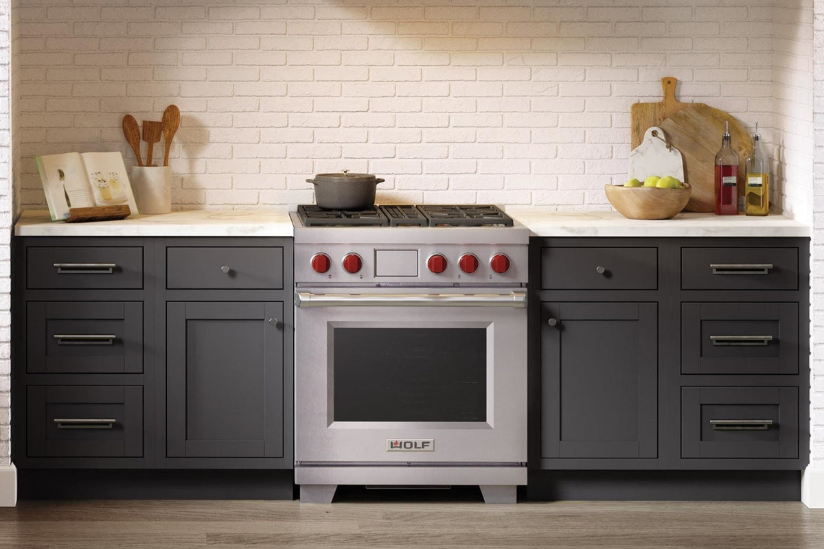 Wolf Dual Fuel 76 cm 4 burner range cooker