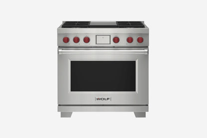 Wolf Dual Fuel 91 cm 4 burner & Teppanyaki range cooker