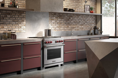Wolf Dual Fuel 91 cm 4 burner & Teppanyaki range cooker