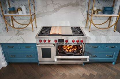 Wolf Dual Fuel 122 cm 4 burner, chargrill & Teppanyaki range cooker