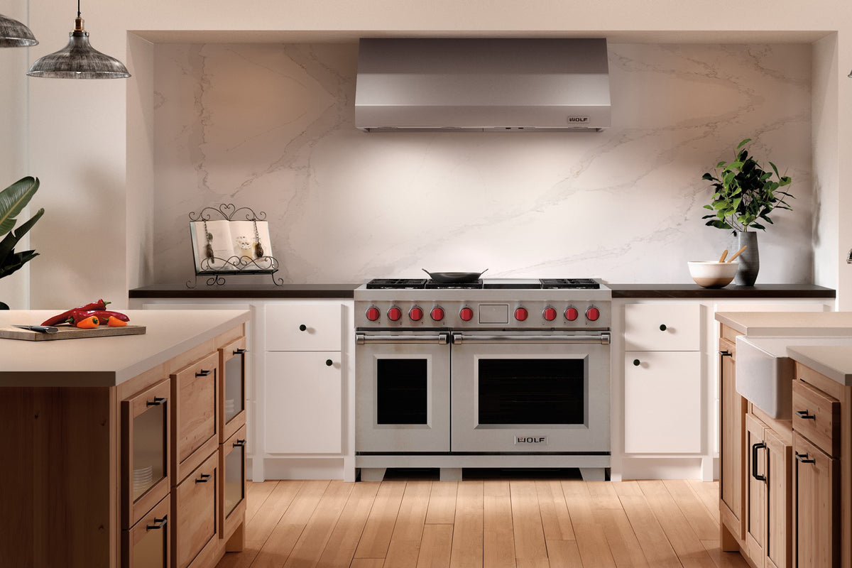 Wolf Dual Fuel 122 cm 6 burner & Teppanyaki range cooker