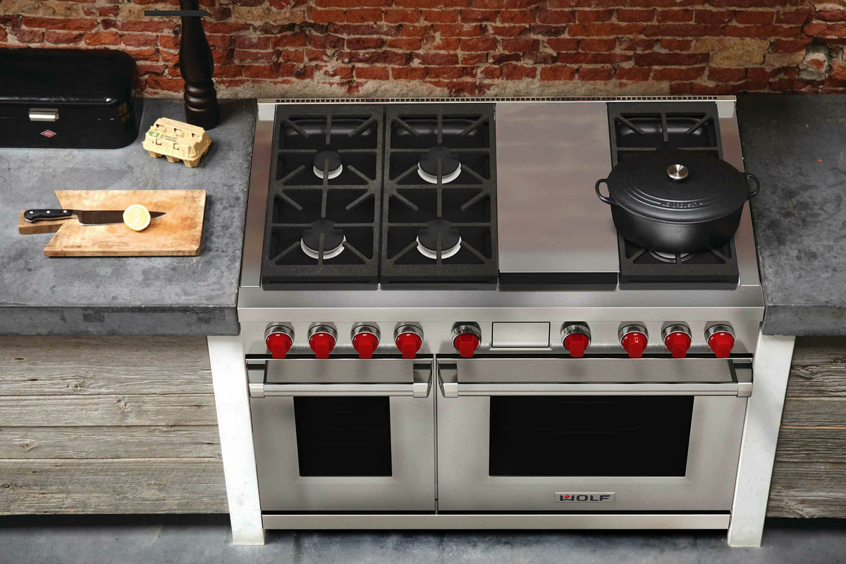 Wolf Dual Fuel 122 cm 6 burner & Teppanyaki range cooker