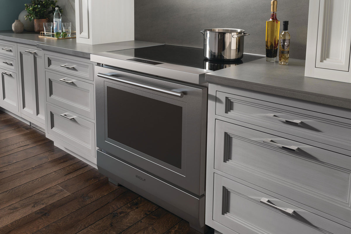 Wolf Transitional 91 cm 5 zone induction range cooker