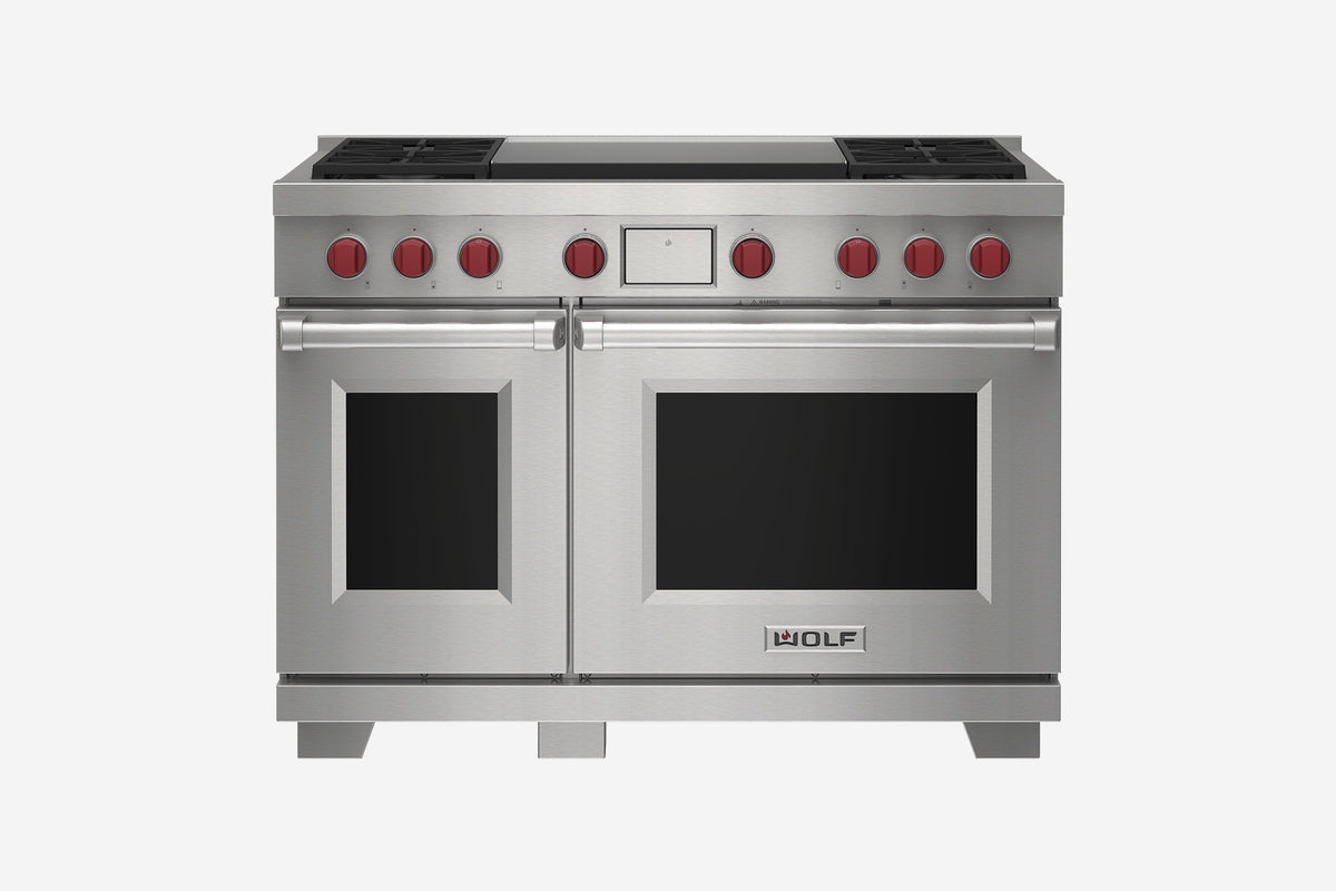 Wolf Dual Fuel 122 cm 4 burner & double Teppanyaki range cooker