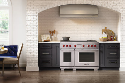 Wolf Dual Fuel 122 cm 4 burner & double Teppanyaki range cooker