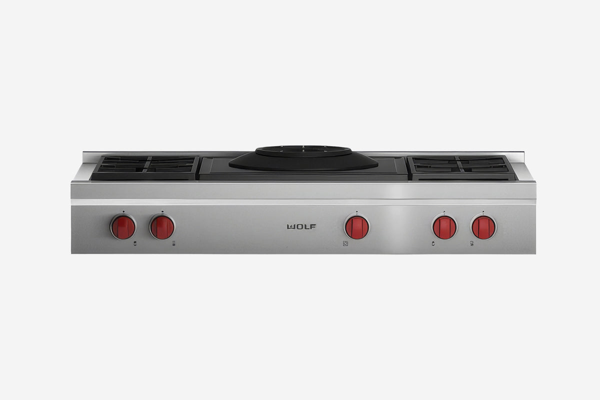 Wolf 122 cm 4 burner and wok rangetop