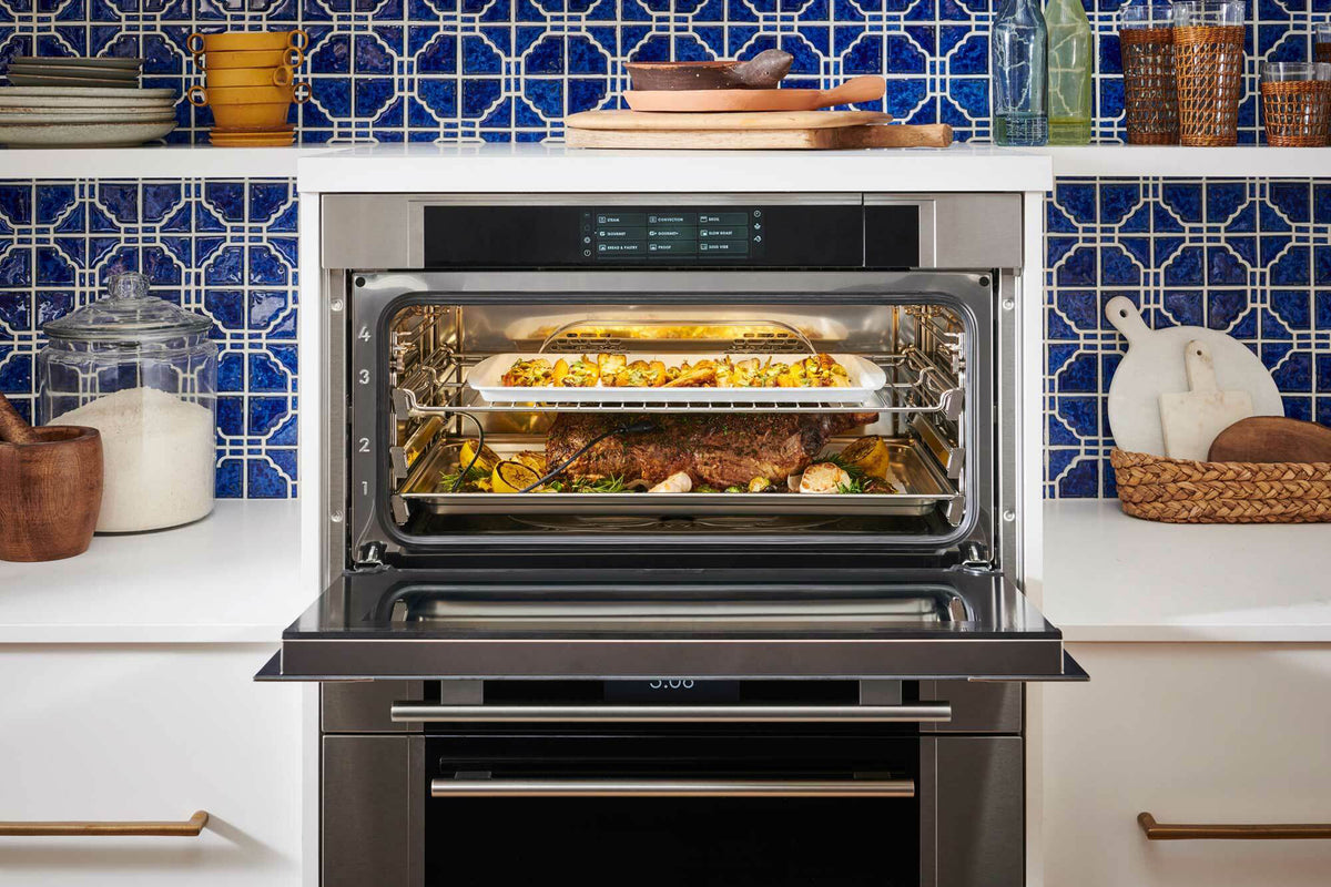 Wolf M Series Transitional 76 cm convection steam oven