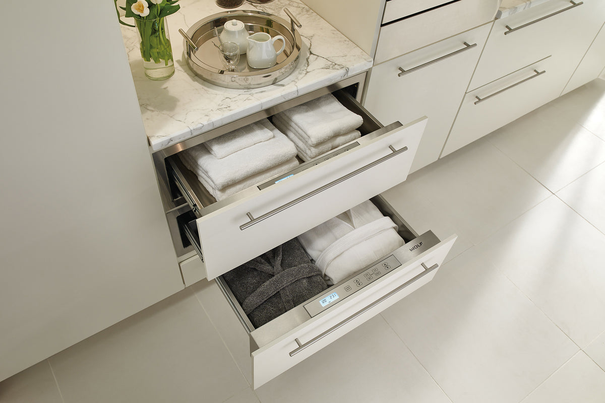 Wolf 76 cm warming drawer